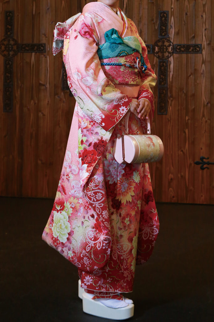 長崎の結婚式の留袖レンタル長崎の結婚式の振袖レンタル